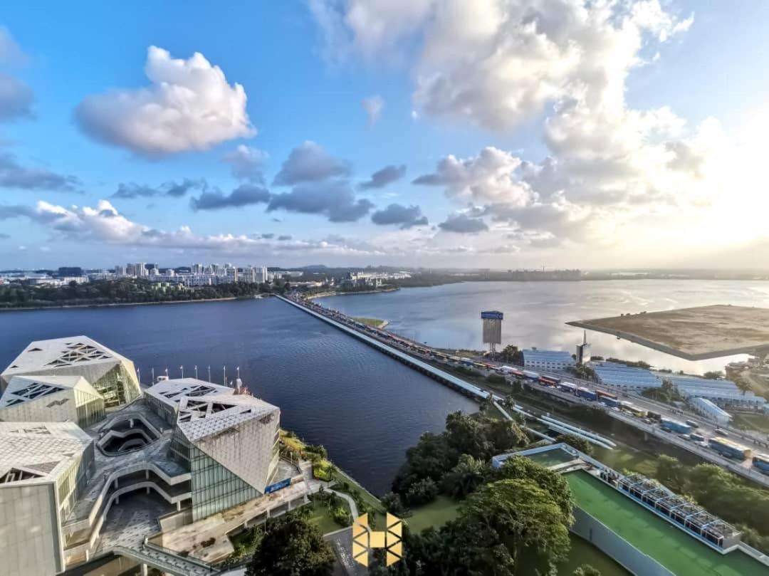 R&F Princess Cove Ciq Premium Sea & City View Suites By Neo Johor Bahru Exteriör bild